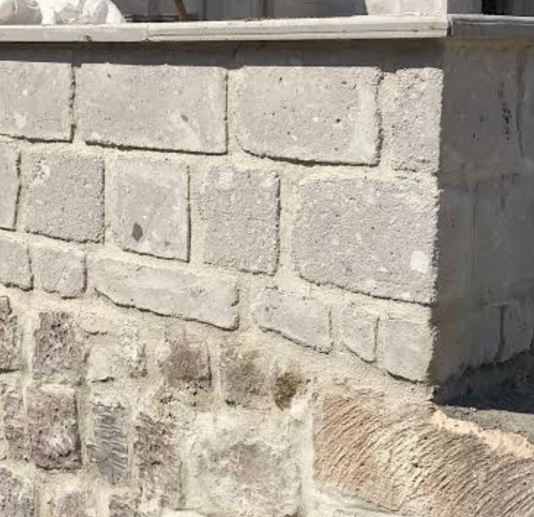 Taş duvar köşe detayı